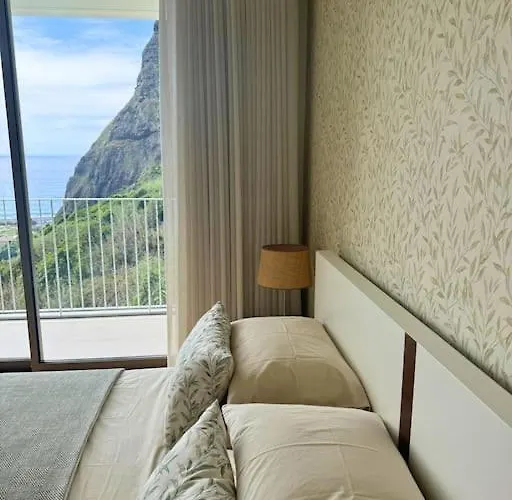 Cardais Paradise View *